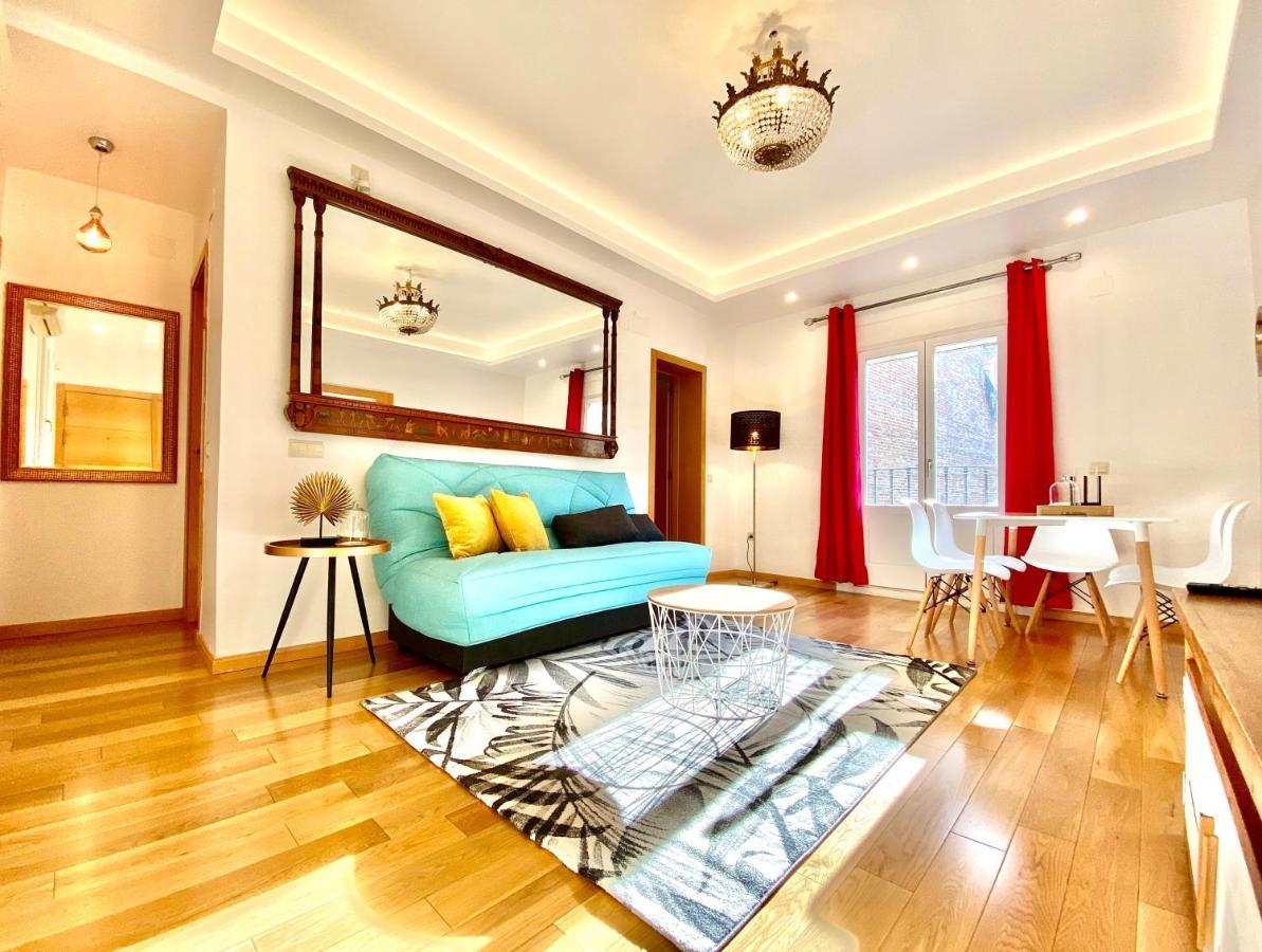 Appartamento Charming Huertas II Madrid Esterno foto
