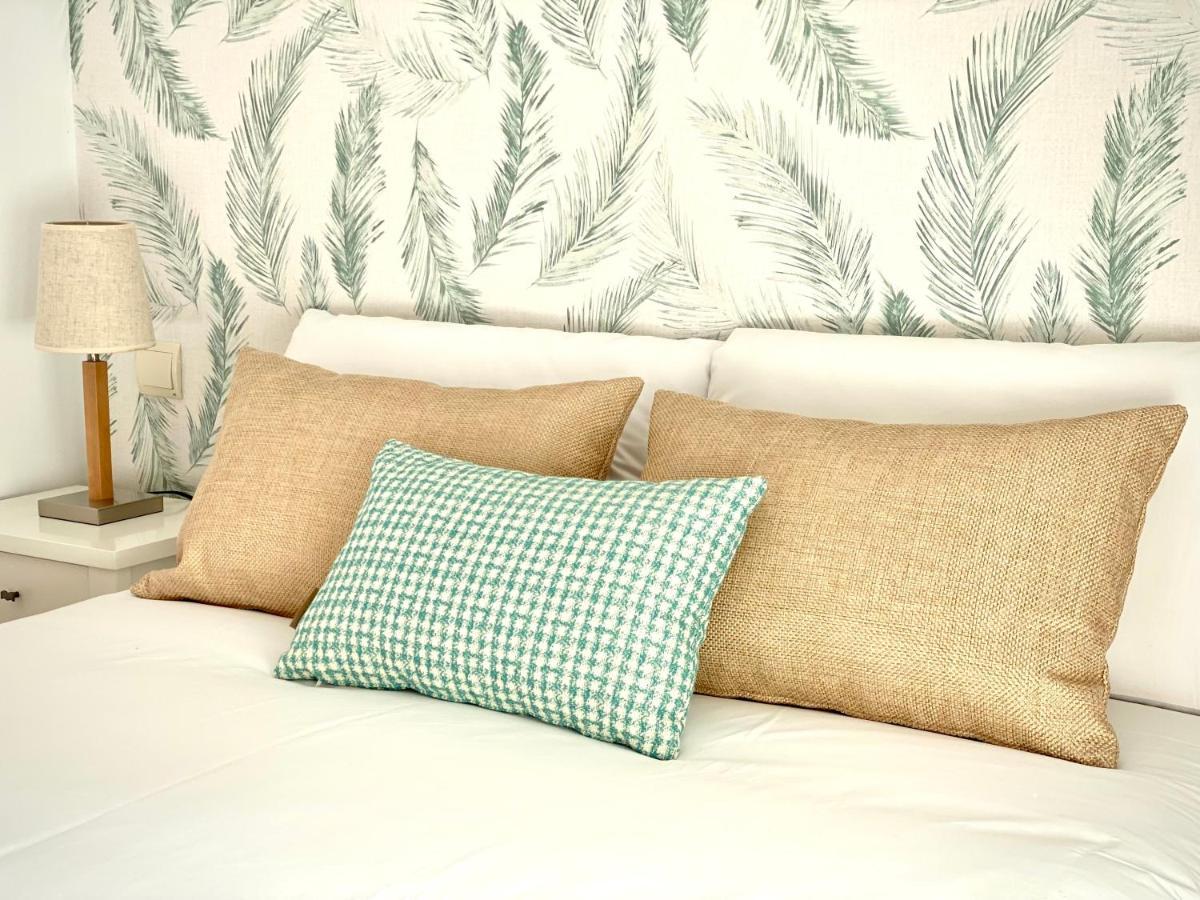 Appartamento Charming Huertas II Madrid Esterno foto