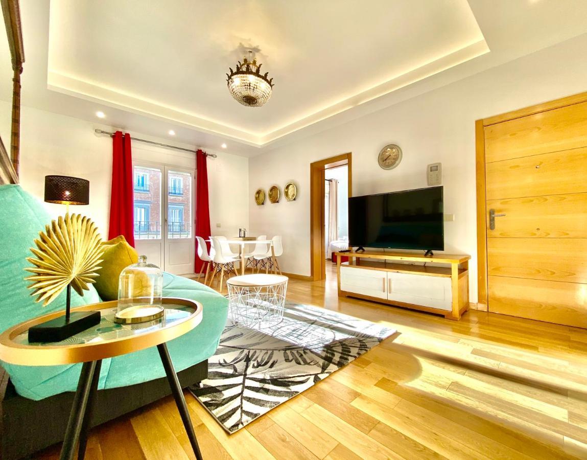 Appartamento Charming Huertas II Madrid Esterno foto